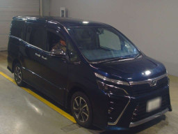 2019 Toyota Voxy