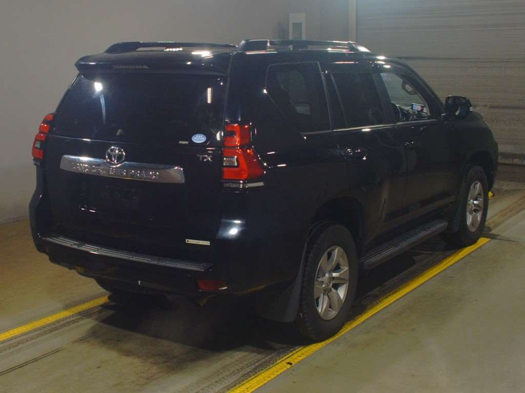 2018 Toyota Land Cruiser Prado TRJ150W[1]