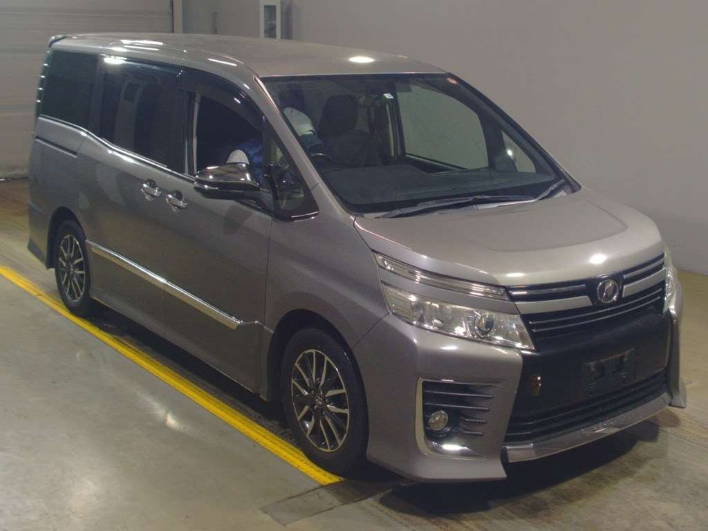 2015 Toyota Voxy ZRR80W[2]