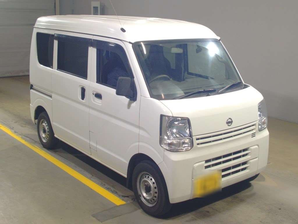 2024 Nissan NV100 Clipper DR17V[2]