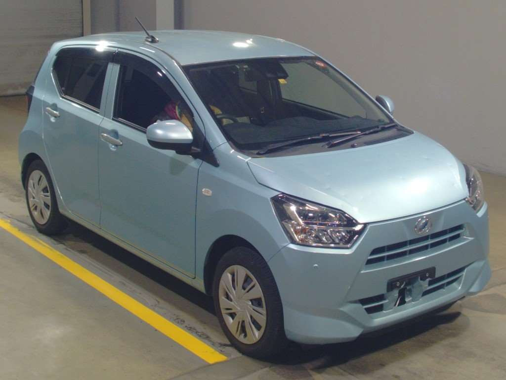 2022 Daihatsu Mira es LA350S[2]