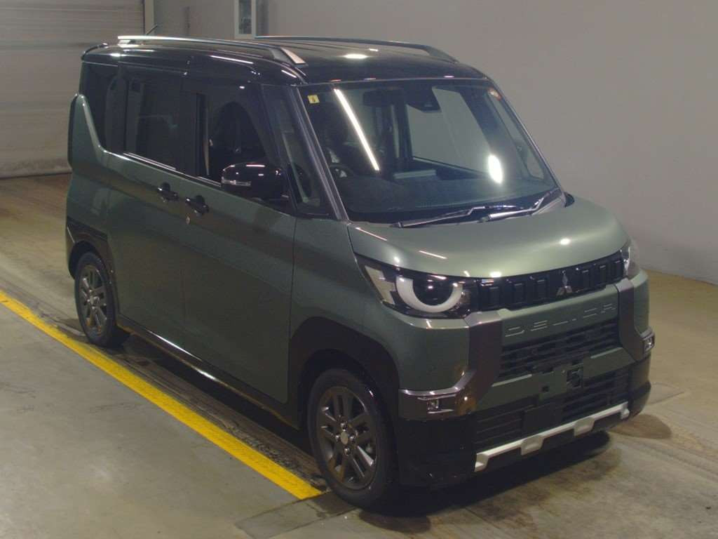 2023 Mitsubishi Delica Mini B38A[2]