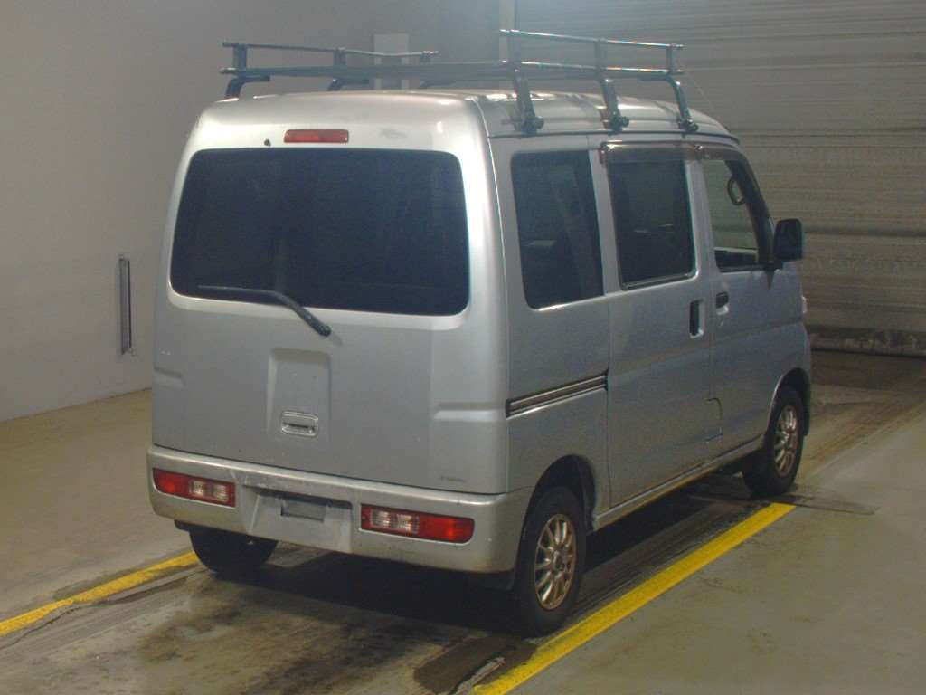 2014 Toyota Pixis Van S321M[1]