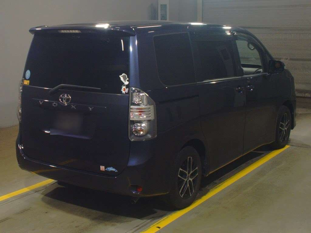 2007 Toyota Voxy ZRR70G[1]