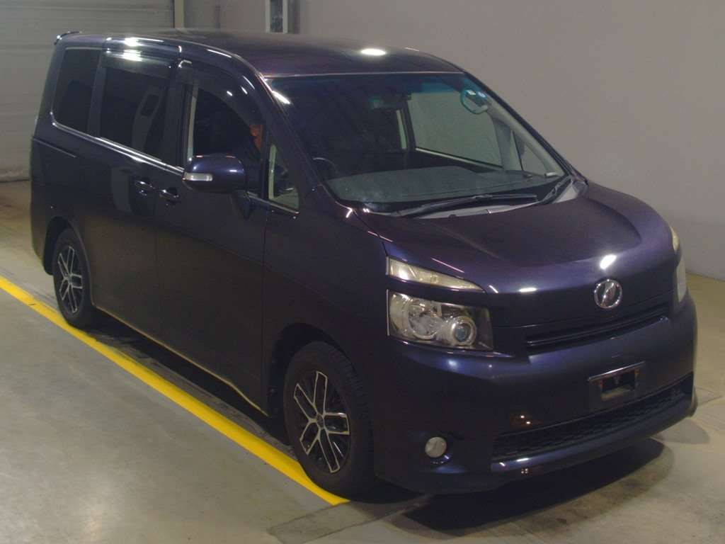 2007 Toyota Voxy ZRR70G[2]