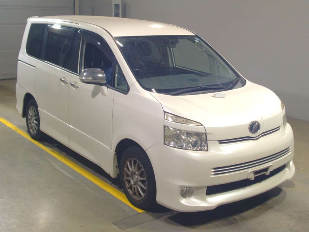 2009 Toyota Voxy ZRR70W[2]