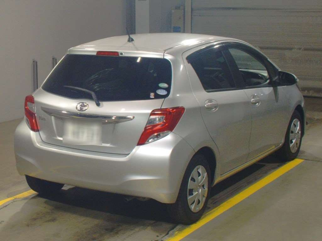 2016 Toyota Vitz KSP130[1]