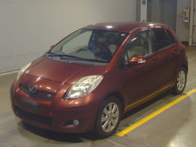 2010 Toyota Vitz