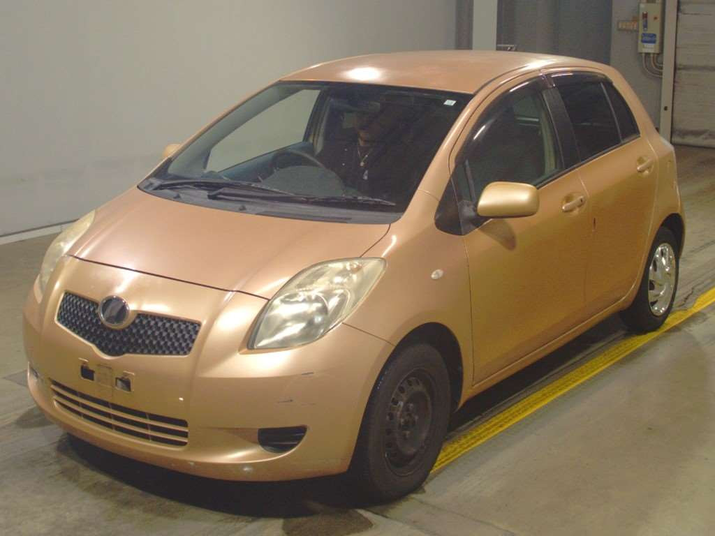 2005 Toyota Vitz SCP90[0]