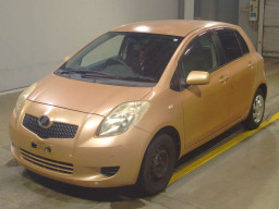 2005 Toyota Vitz