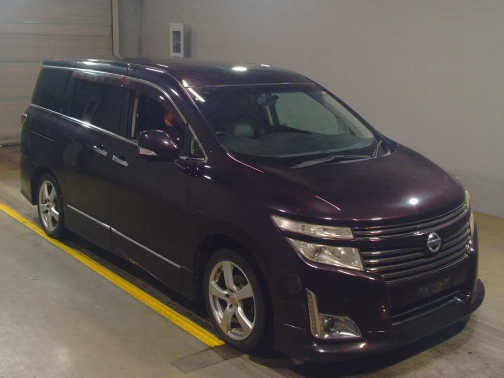 2010 Nissan Elgrand TE52[2]