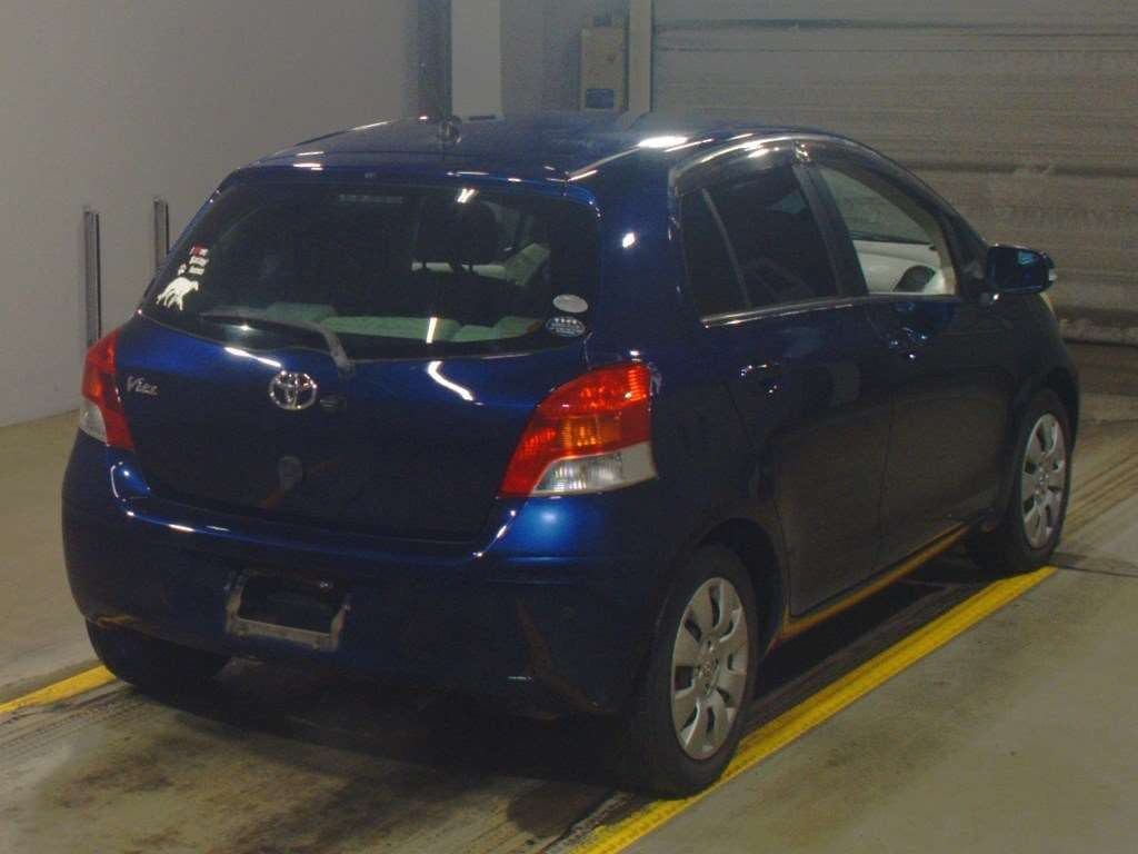 2009 Toyota Vitz SCP90[1]