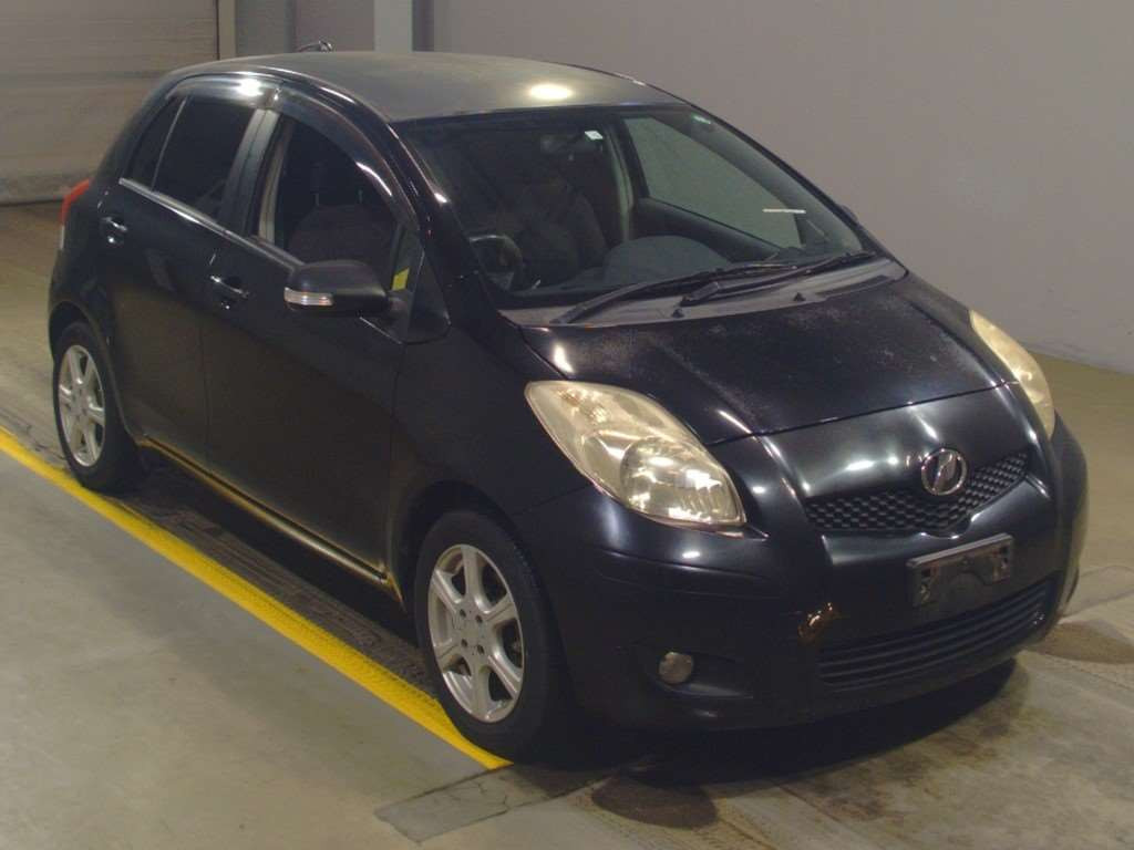 2008 Toyota Vitz KSP90[2]