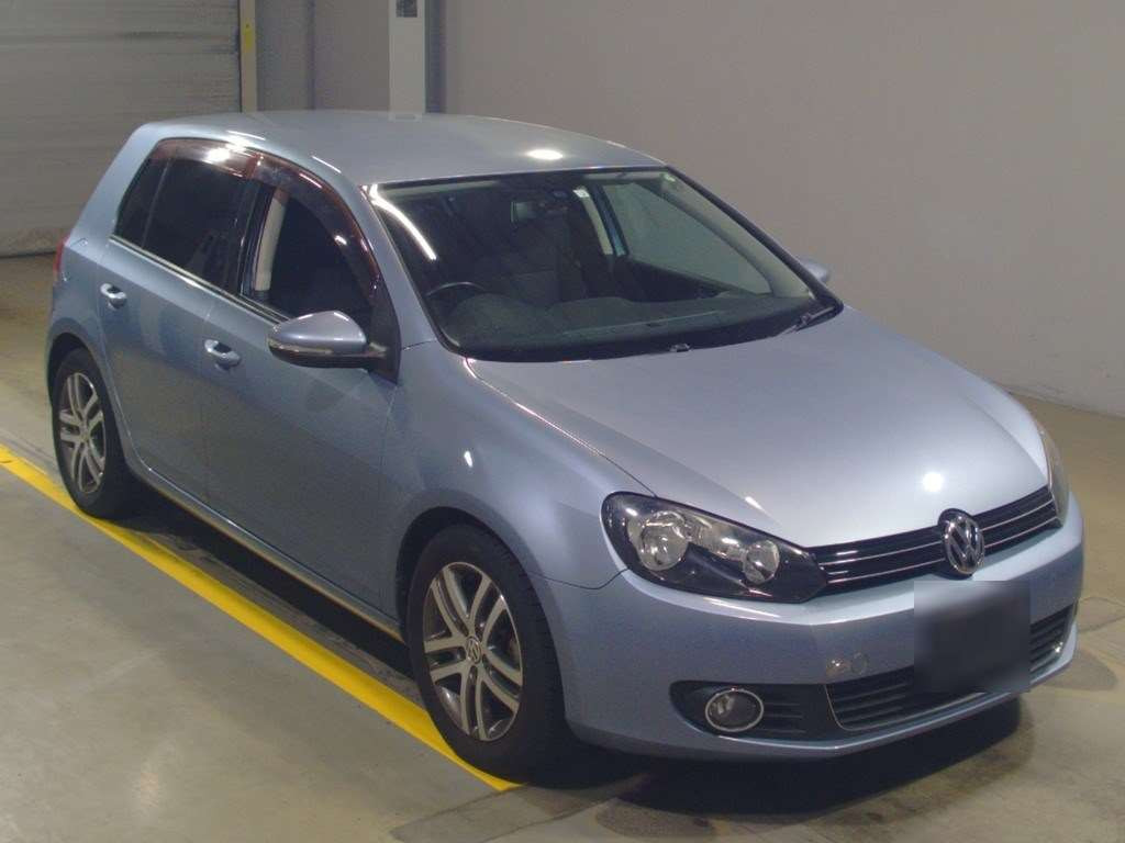 2010 Volkswagen Golf 1KCAX[2]