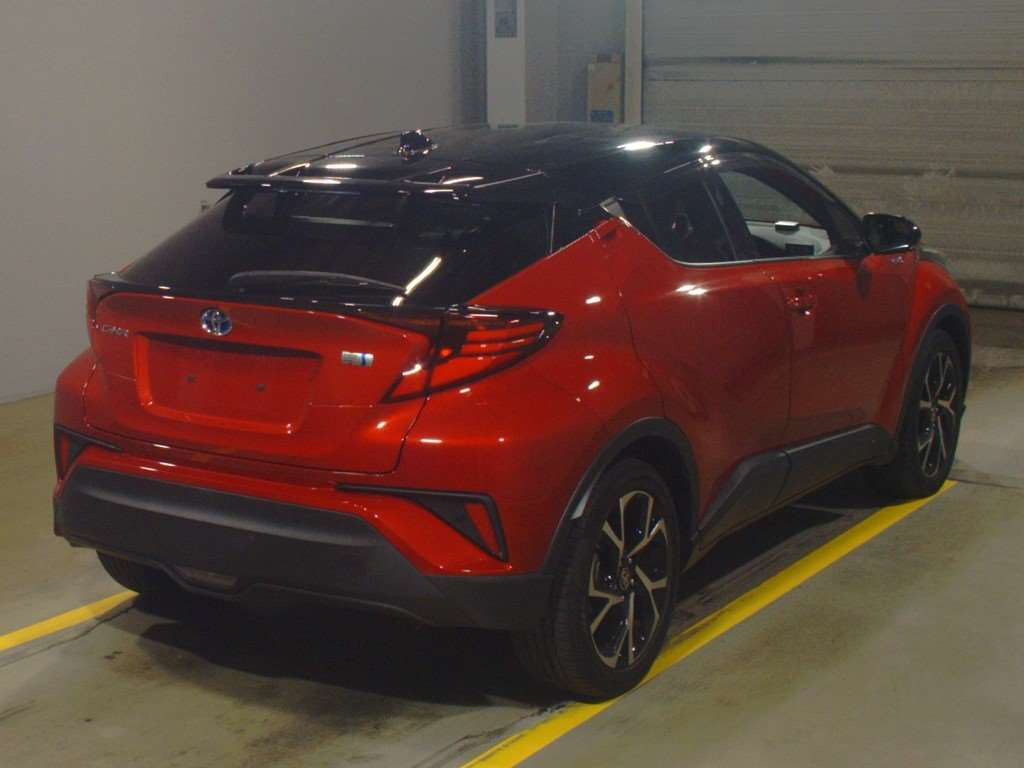 2020 Toyota C-HR ZYX11[1]