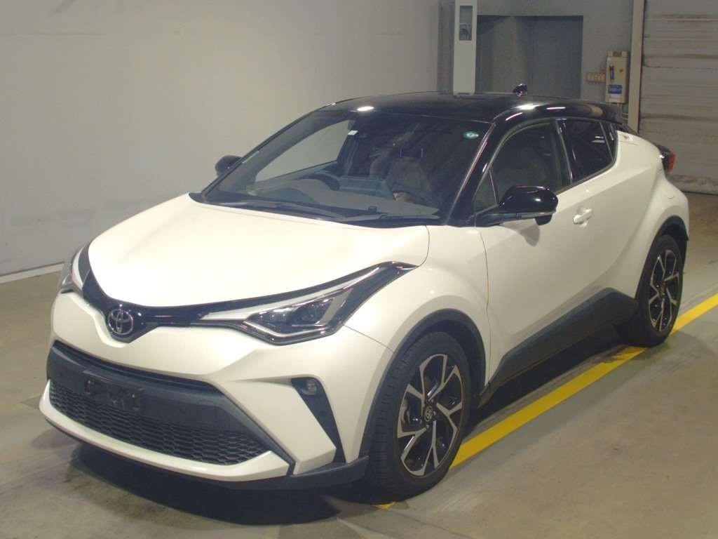 2020 Toyota C-HR NGX10[0]