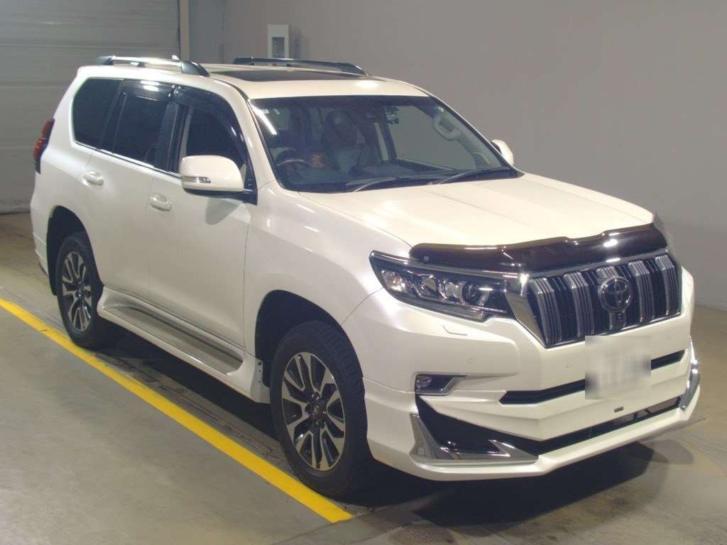 2021 Toyota Land Cruiser Prado TRJ150W[2]