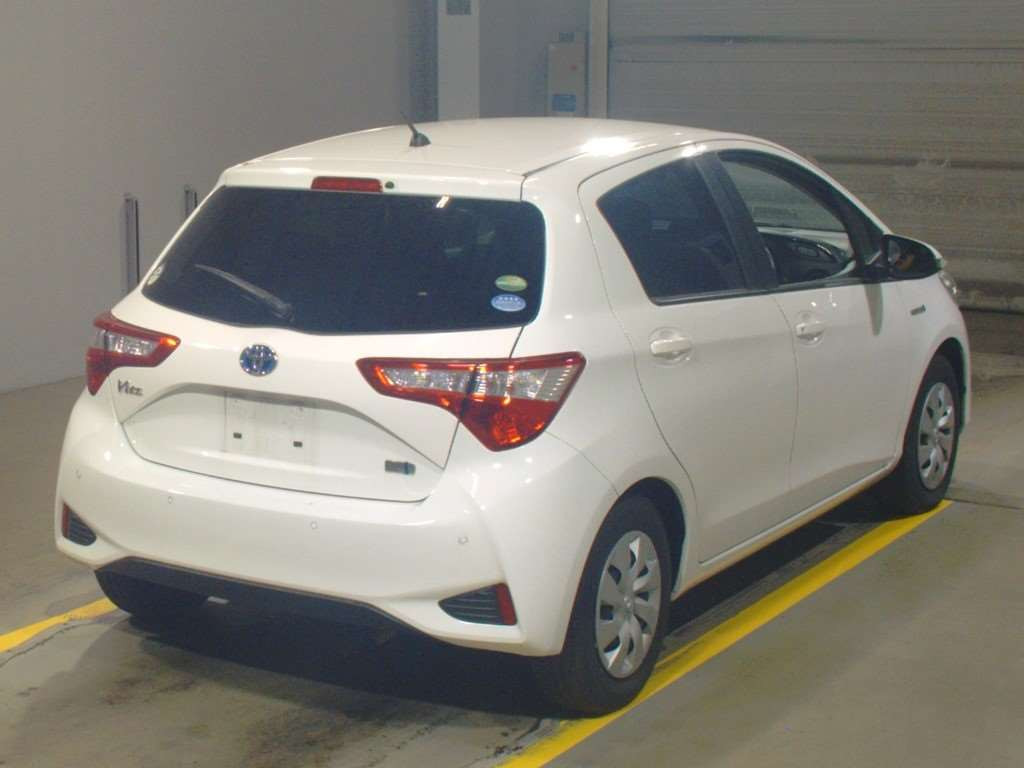 2019 Toyota Vitz NHP130[1]