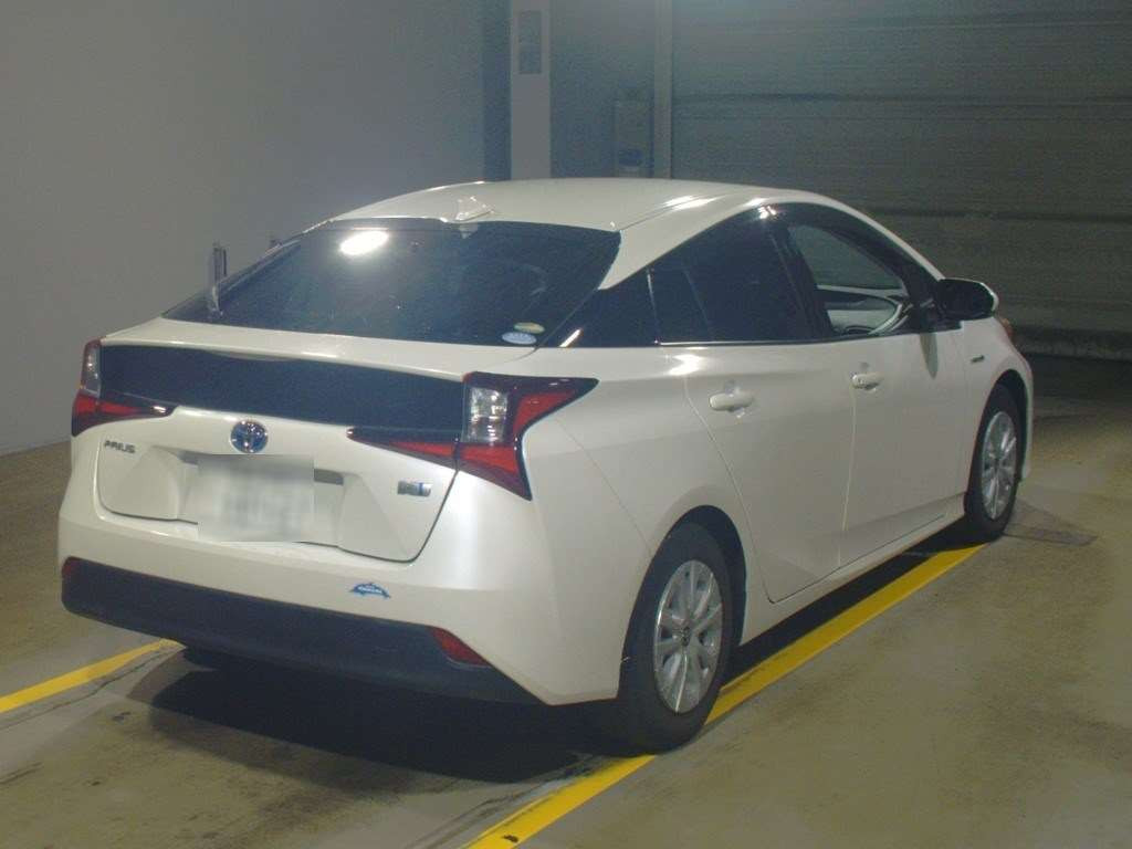 2019 Toyota Prius ZVW51[1]