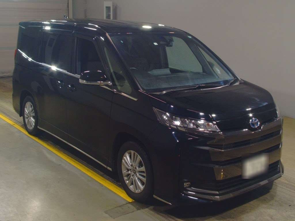 2023 Toyota Noah ZWR90W[2]