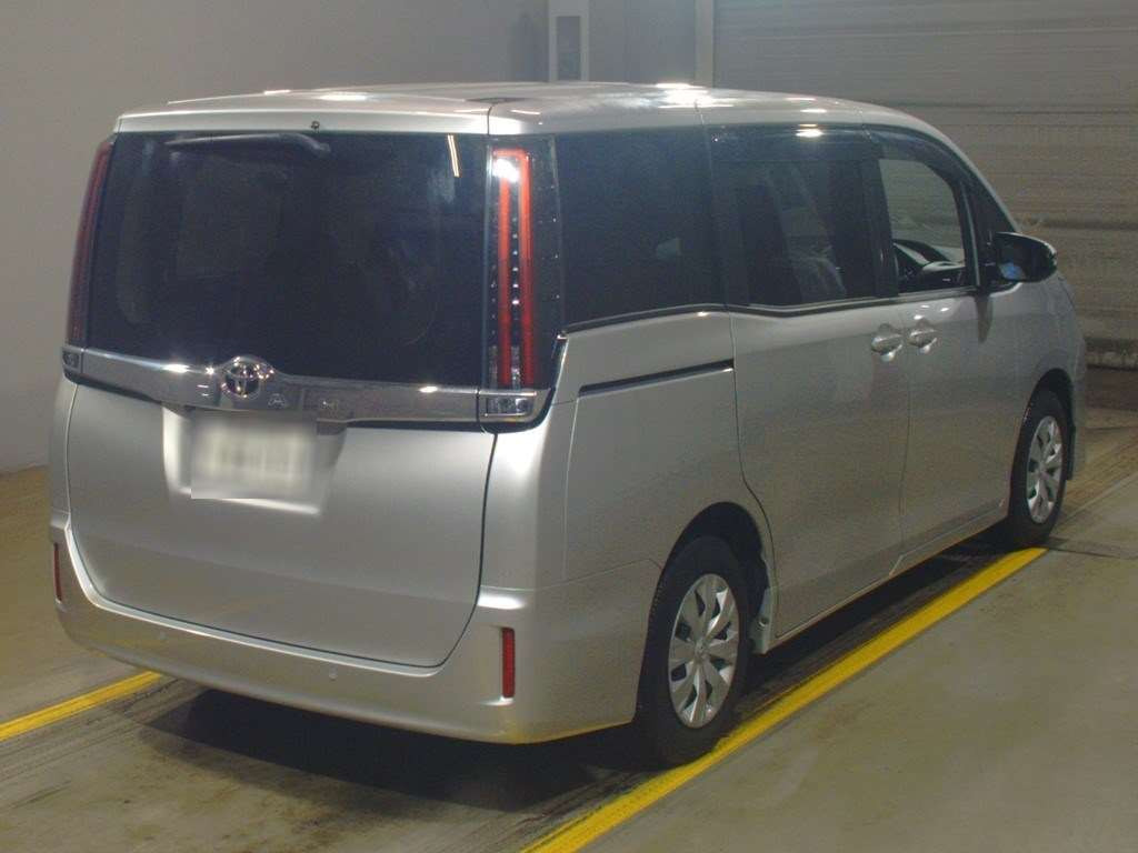 2020 Toyota Noah ZRR80G[1]