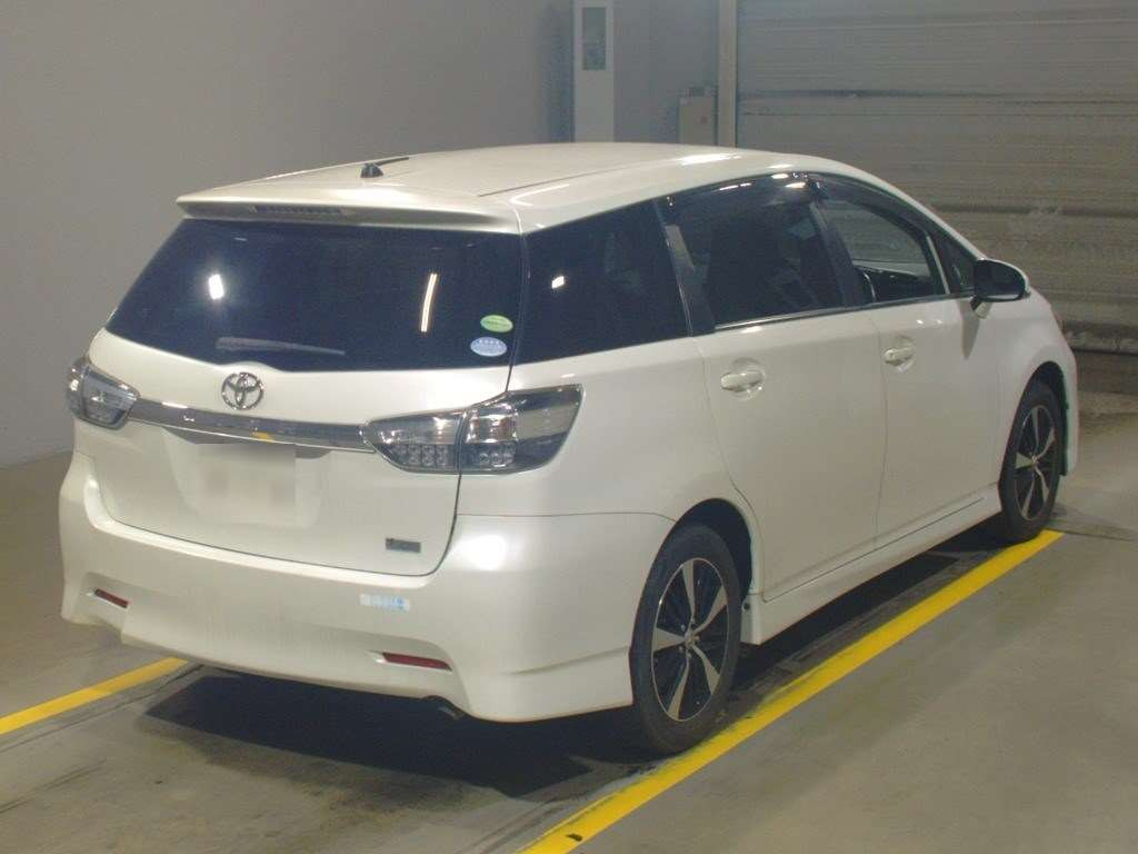 2014 Toyota Wish ZGE20W[1]