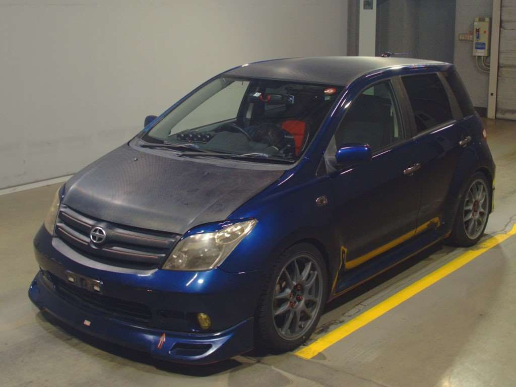 2005 Toyota IST NCP60[0]