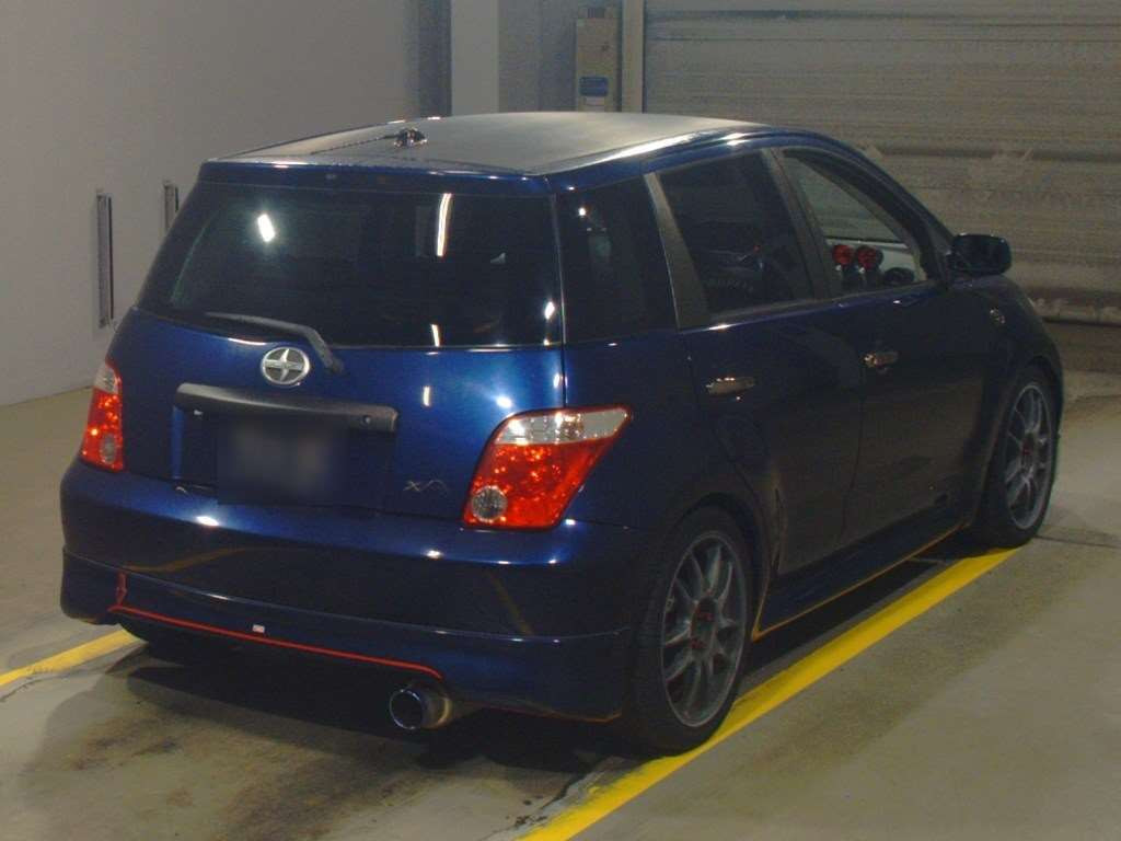 2005 Toyota IST NCP60[1]