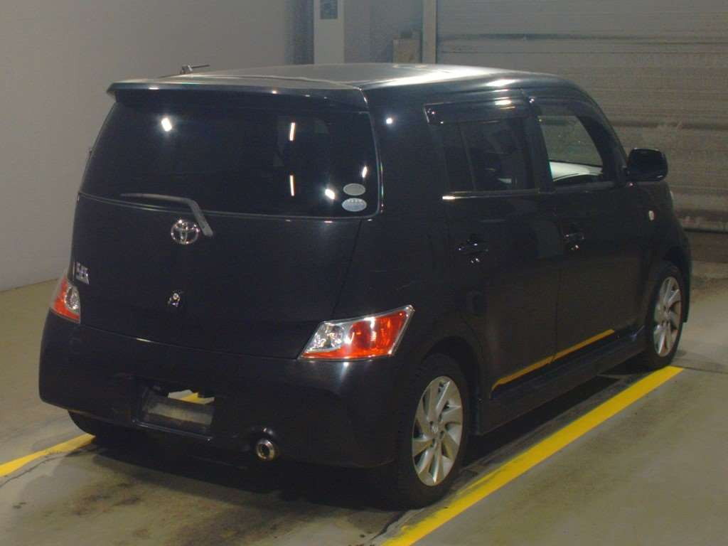 2007 Toyota bB QNC21[1]