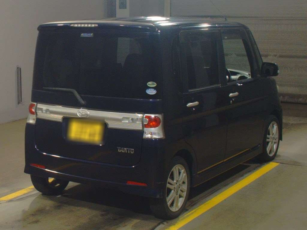 2010 Daihatsu Tanto Custom L375S[1]