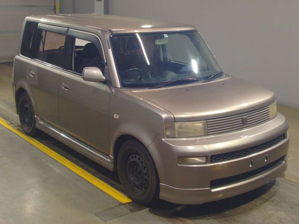 2005 Toyota bB NCP31[2]