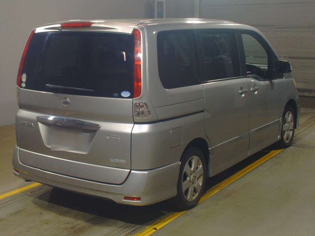 2010 Nissan Serena CC25[1]