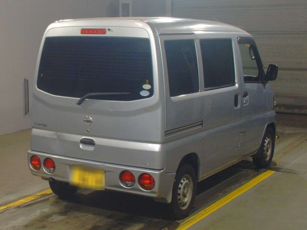 2011 Nissan Clipper Van U71V[1]