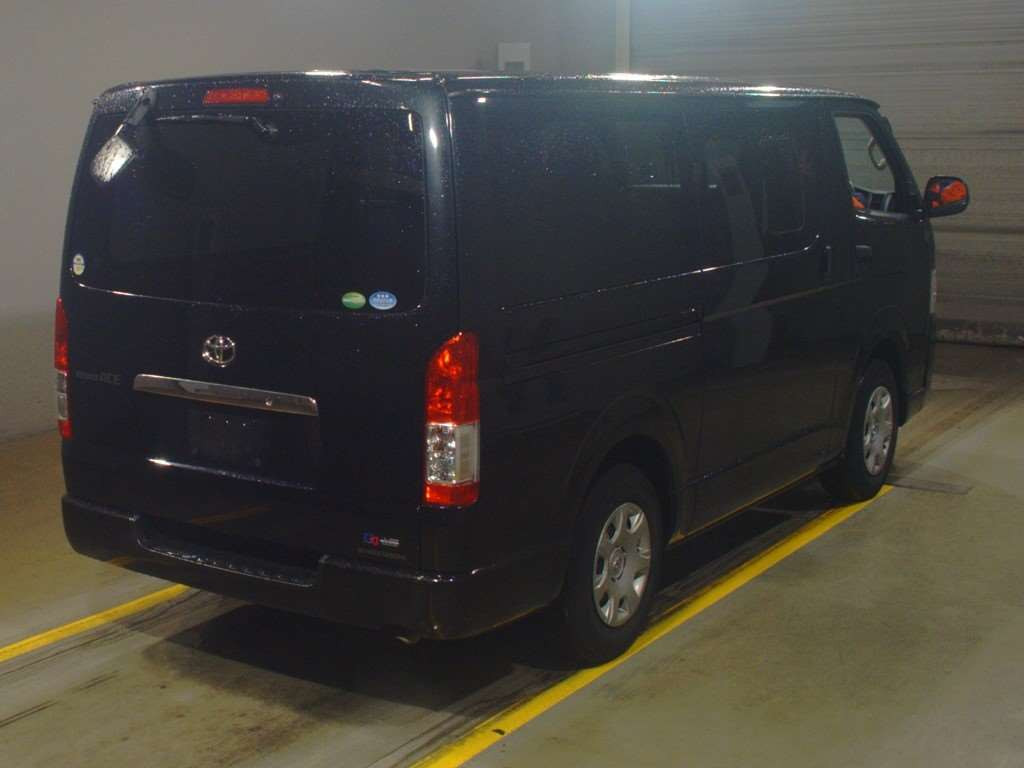 2019 Toyota Regiusace Van TRH200V[1]