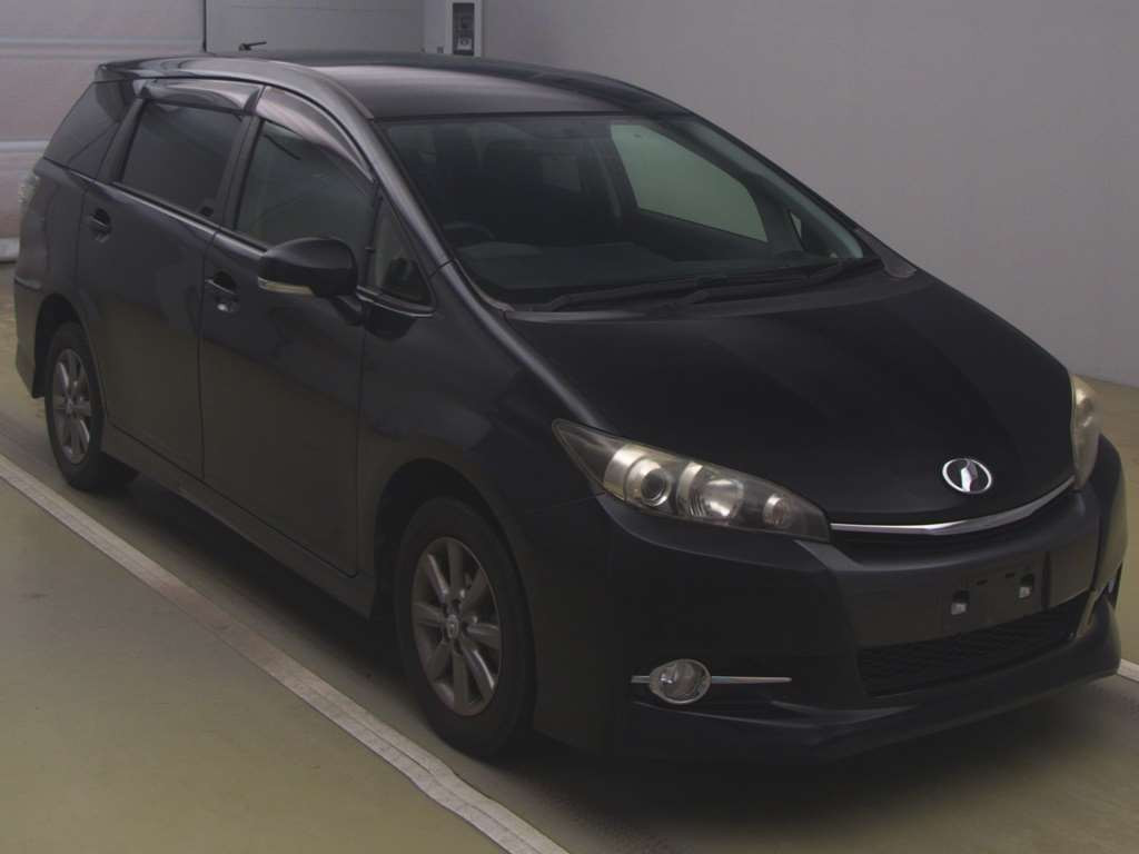 2013 Toyota Wish ZGE25W[2]