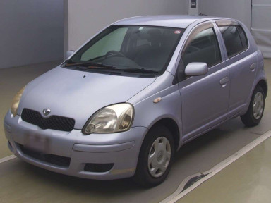 2004 Toyota Vitz