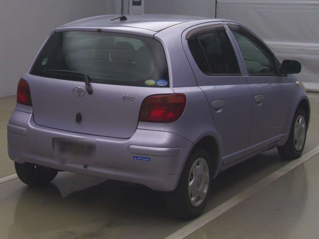 2004 Toyota Vitz SCP10[1]