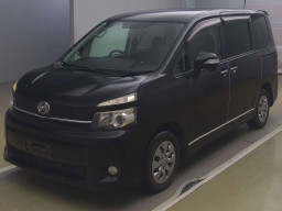 2010 Toyota Voxy