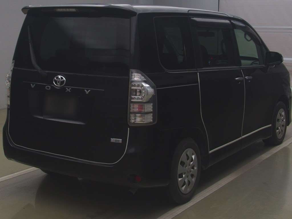 2010 Toyota Voxy ZRR70G[1]