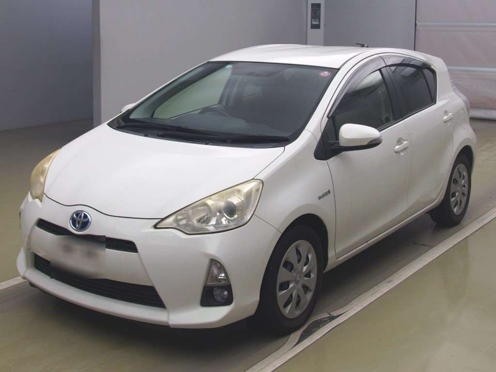 2012 Toyota Aqua NHP10[0]