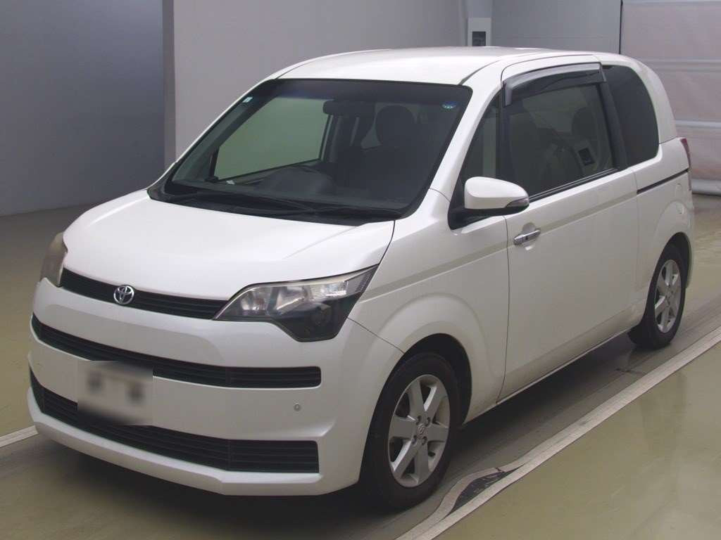 2013 Toyota Spade NCP141[0]