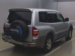 2002 Mitsubishi Pajero