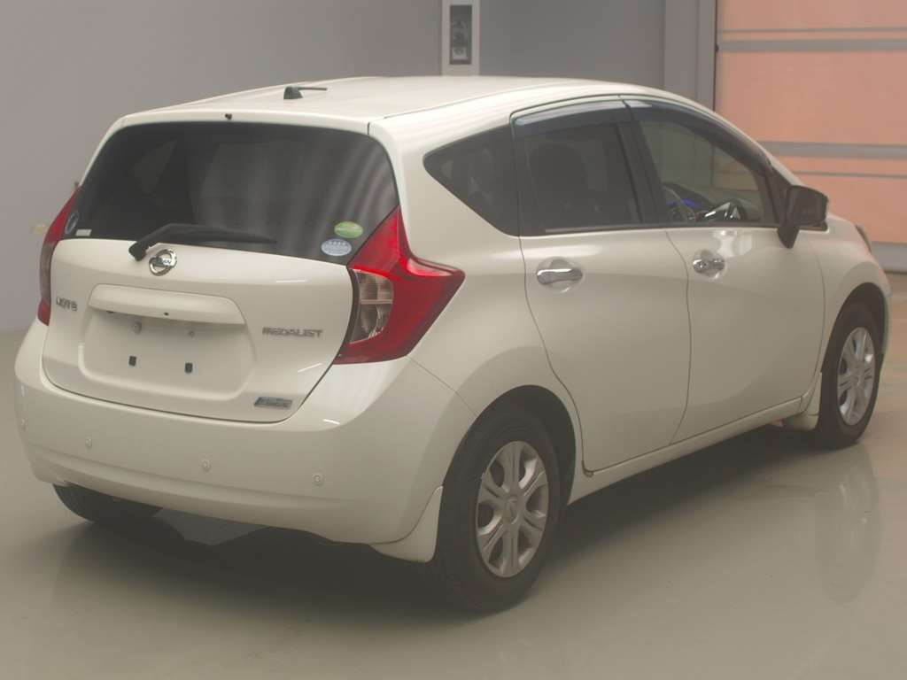 2015 Nissan Note E12[1]