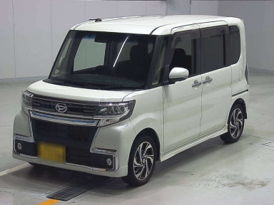 2019 Daihatsu Tanto Custom