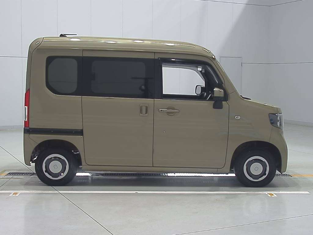 2018 Honda N-Van+Style JJ1[2]