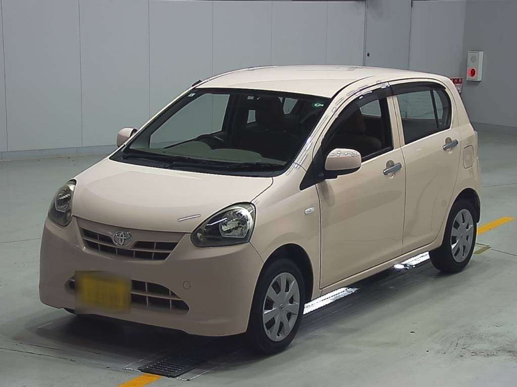 2013 Toyota Pixis Epoch LA300A[0]