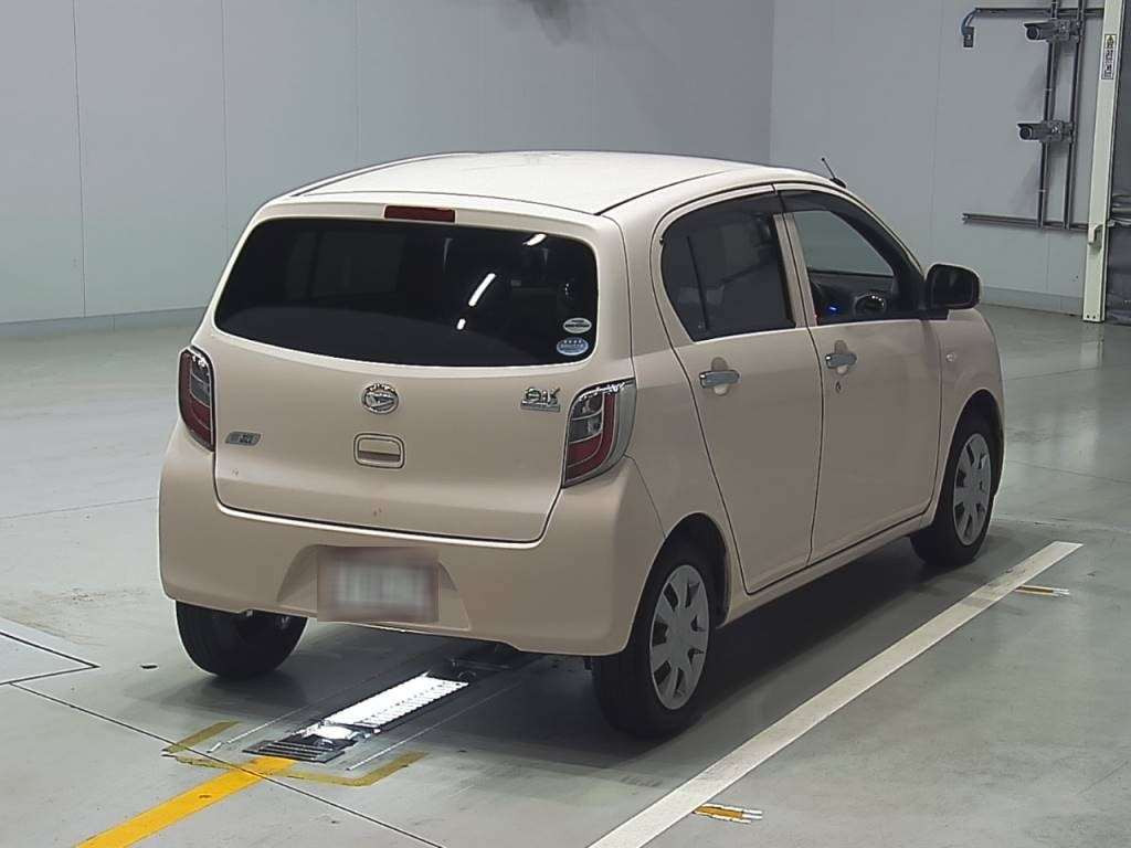 2011 Daihatsu Mira es LA300S[1]