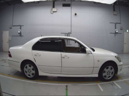 2005 Toyota Celsior