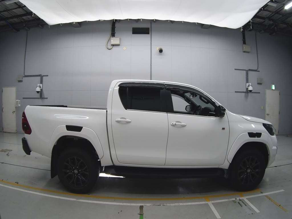 2023 Toyota Hilux GUN125[2]