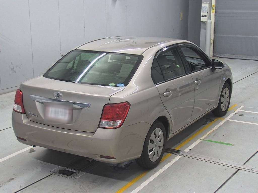 2013 Toyota Corolla Axio NZE161[1]